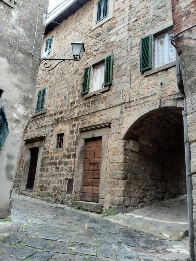 Casa Della Chiocciola Lägenhet Castel del Piano  Exteriör bild